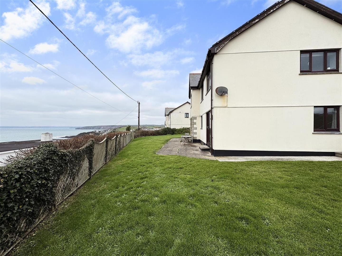 5-Bedroom Detached House With Amazing Sea Views Porthleven Esterno foto
